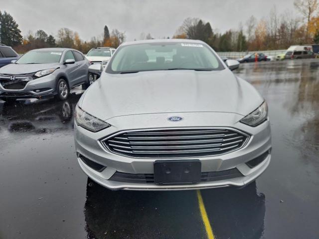 Ford Fusion Se Image 8