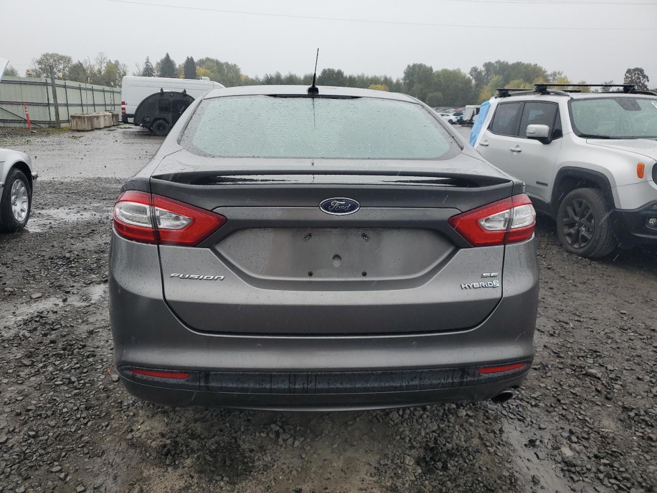 Ford Fusion Se Hybrid Image 10