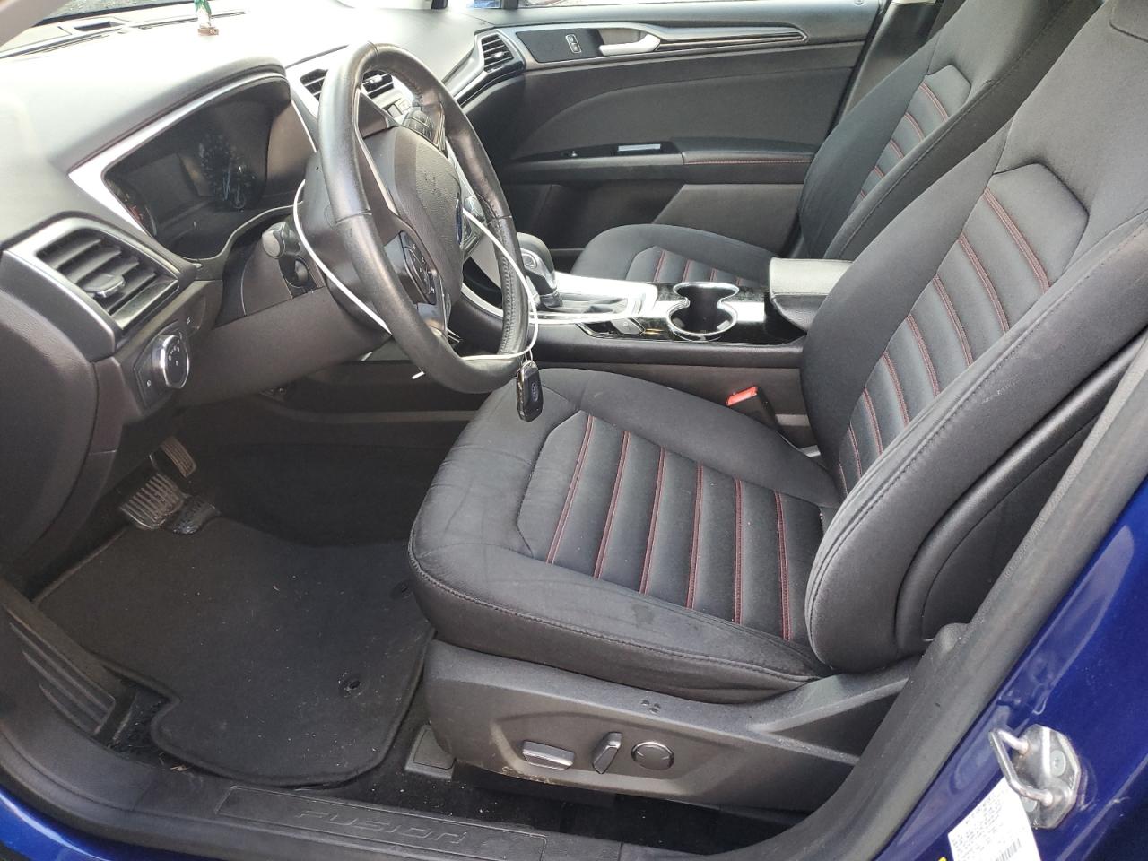 Ford Fusion Se Image 3