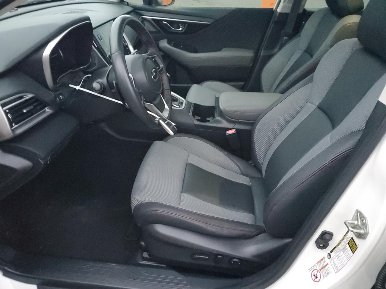 Subaru Legacy Sport Image 12