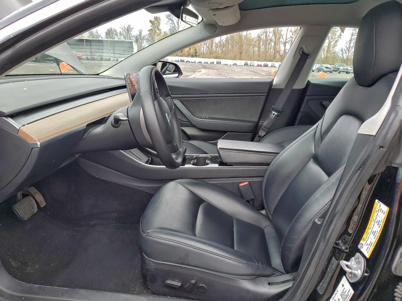 Tesla Model 3 Image 12