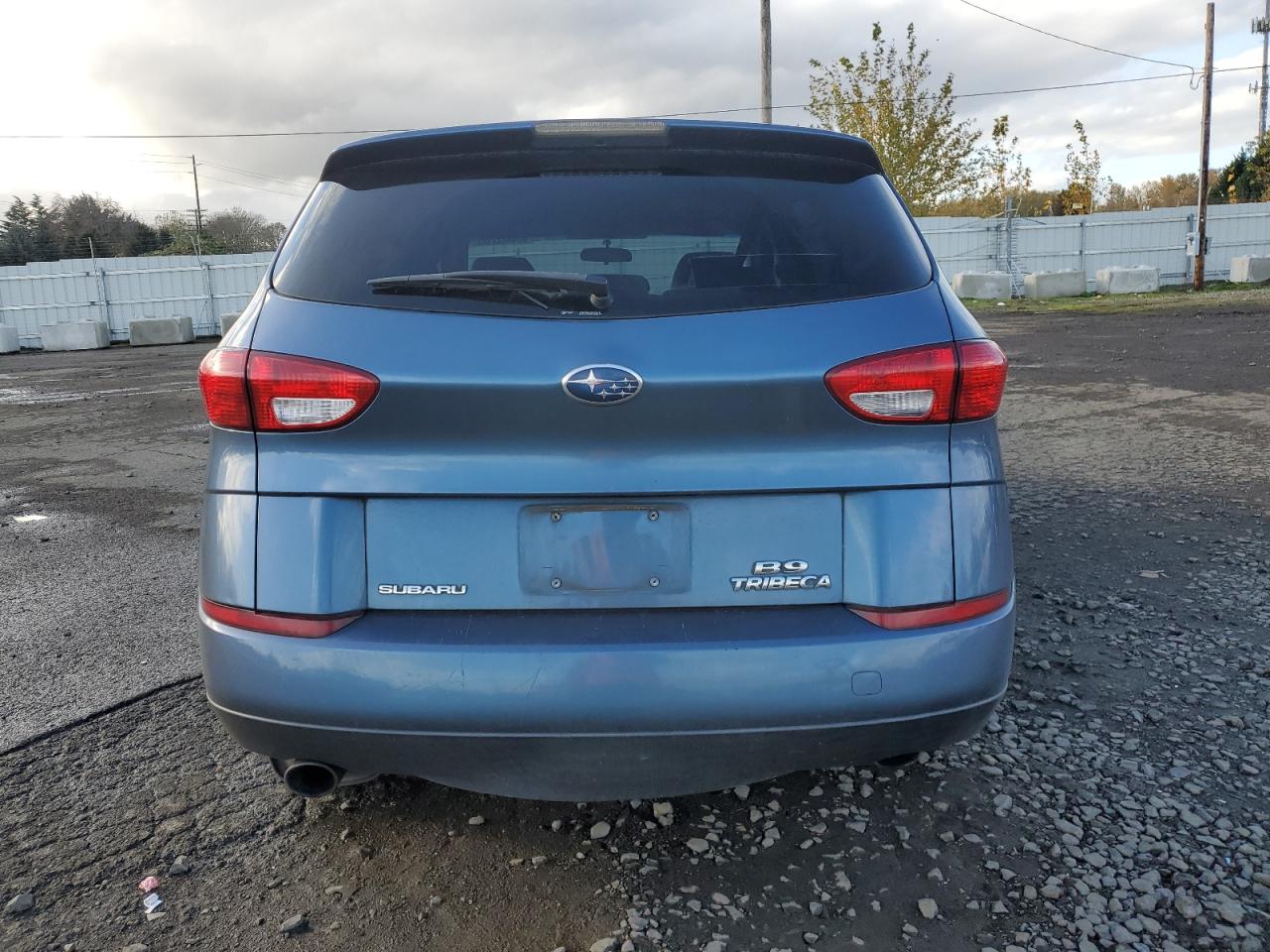 Subaru Tribeca 3.0 H6 Image 3