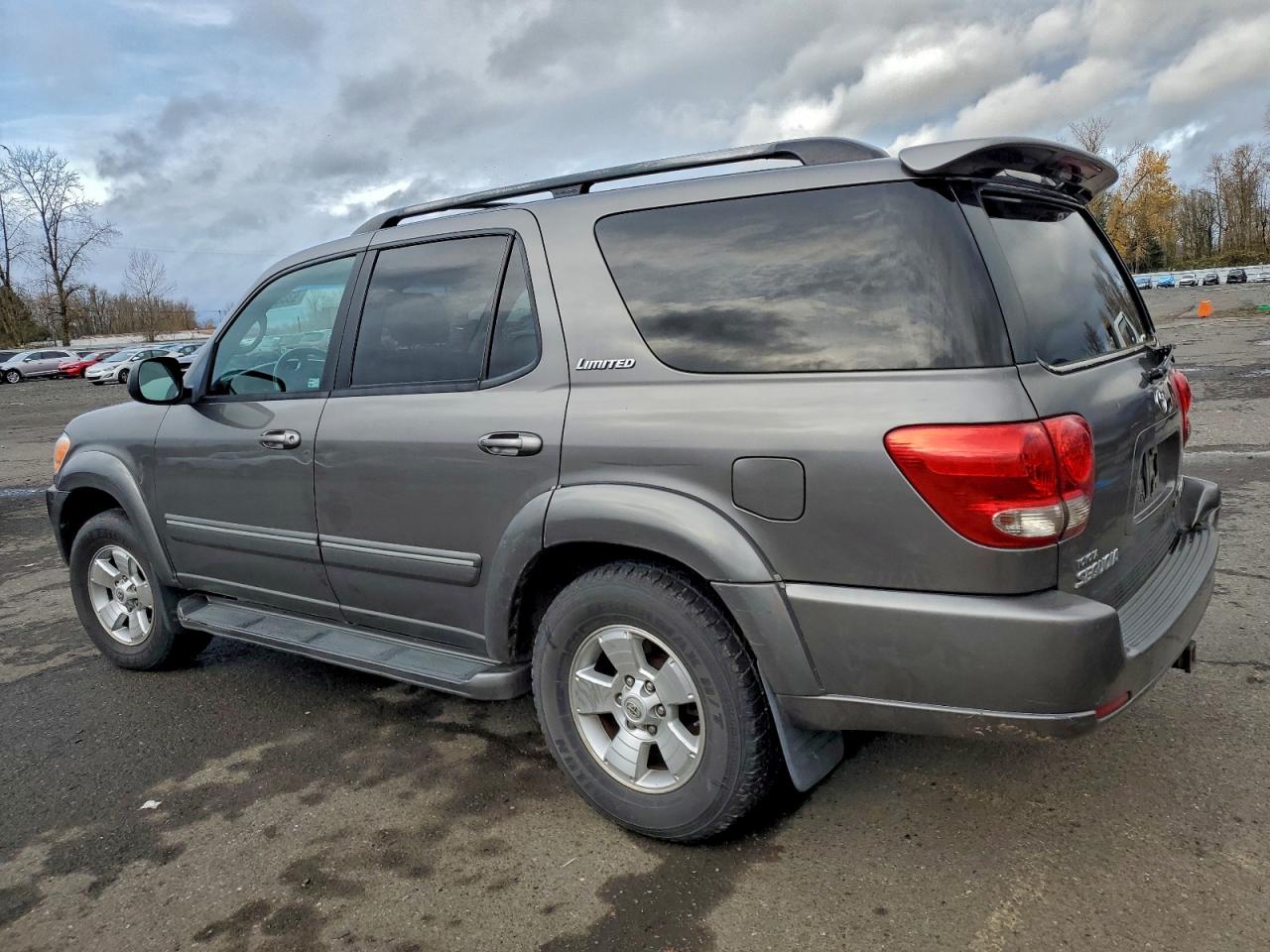 Toyota Sequoia Limited Image 7