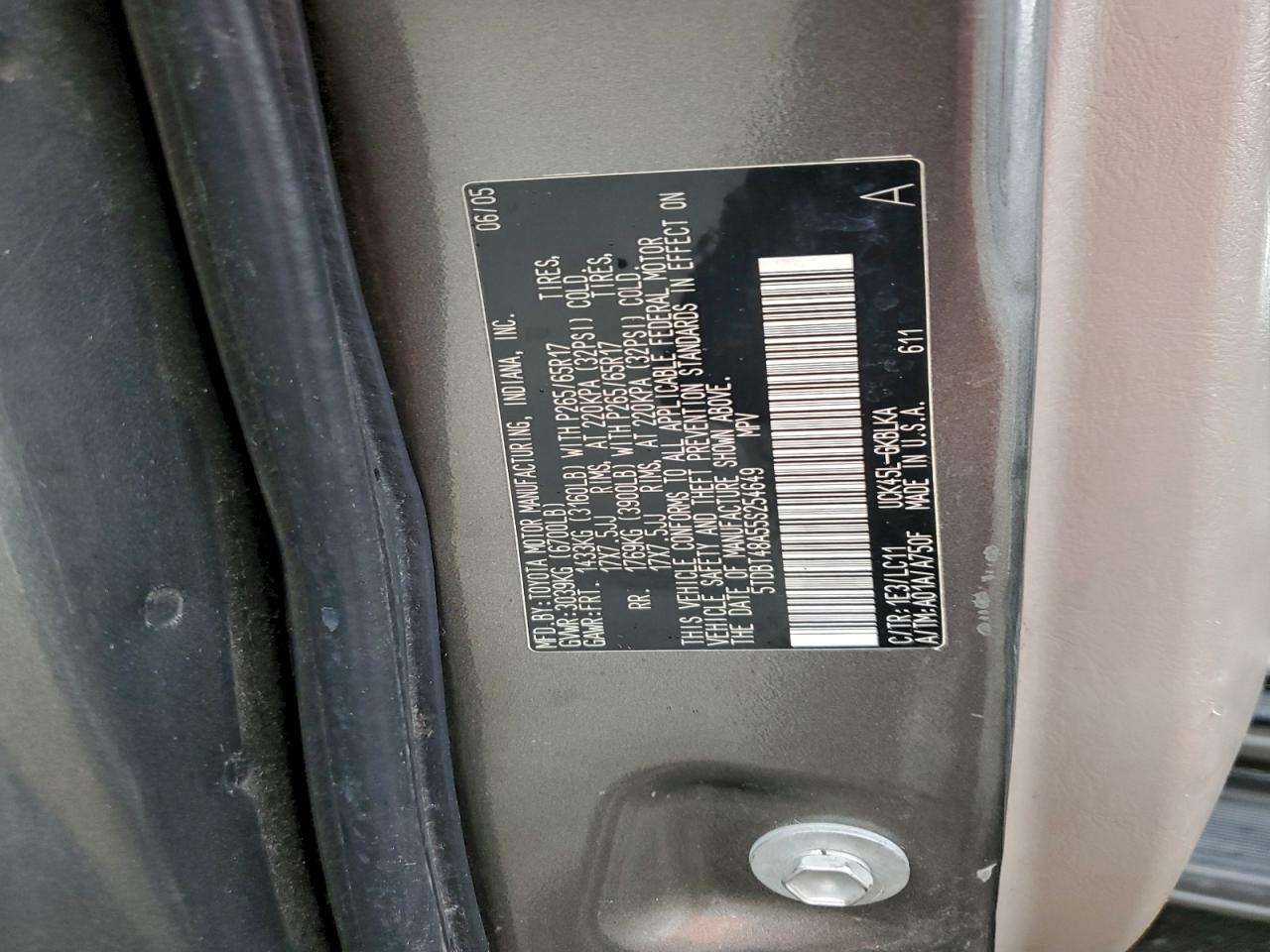 Toyota Sequoia Limited Image 6