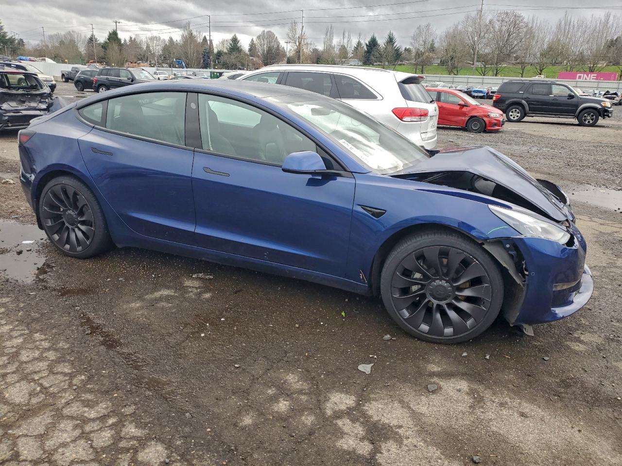 Tesla Model 3 Image 3
