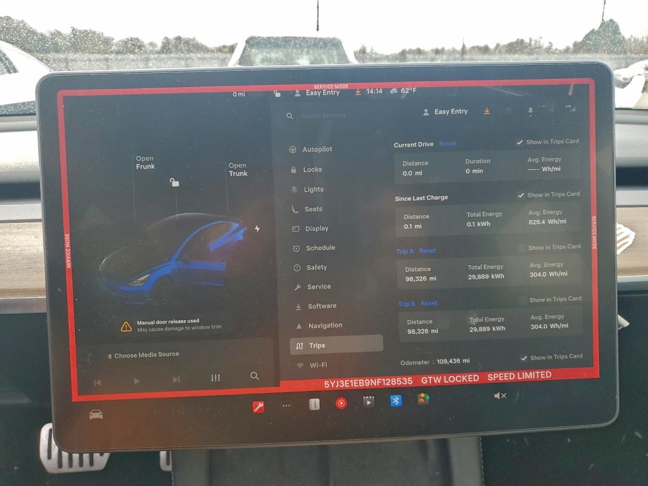 Tesla Model 3 Image 8