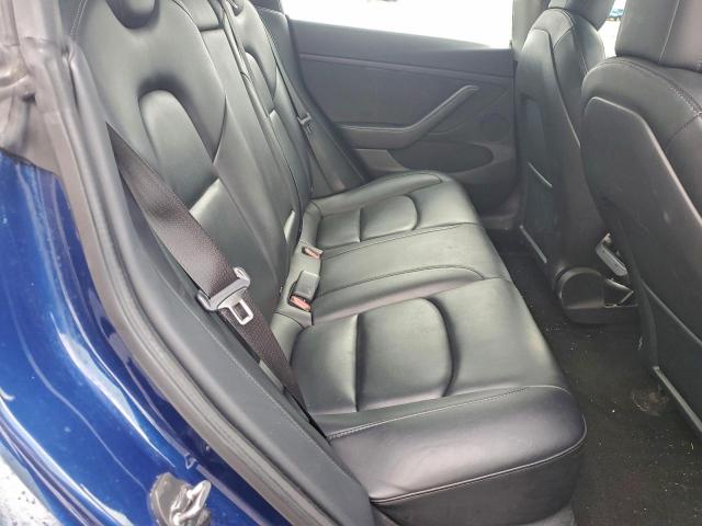 Tesla Model 3 Image 6