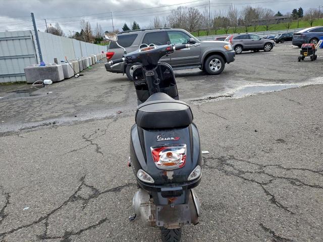 Vespa Scooter 150 Image 8