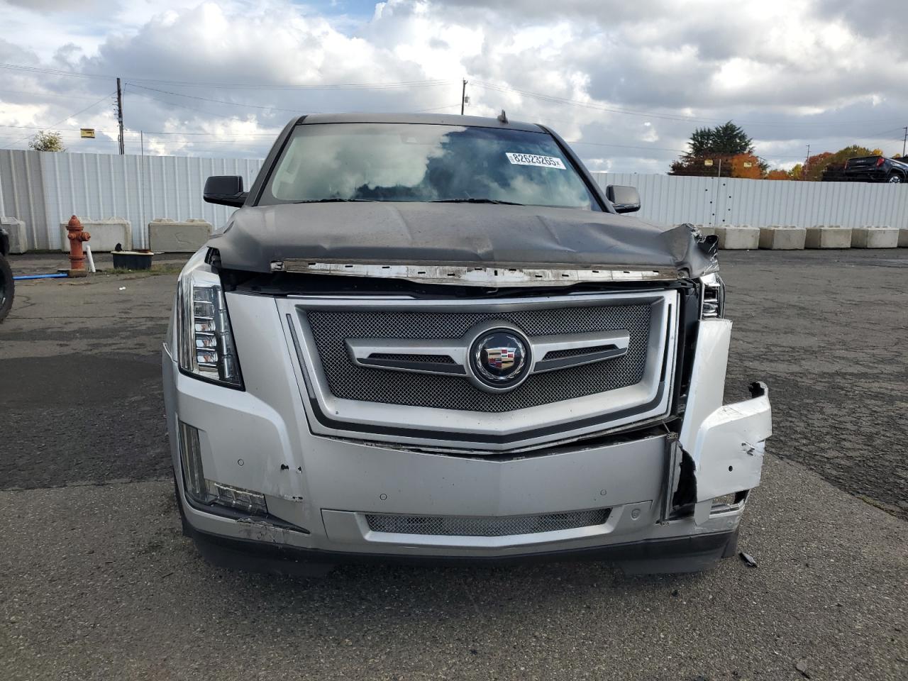 Cadillac Escalade Esv Premium Image 10