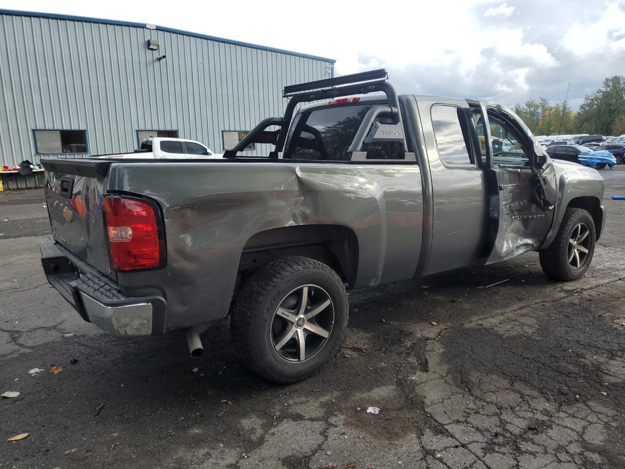 Chevrolet Silverado K1500 Ls Image 11