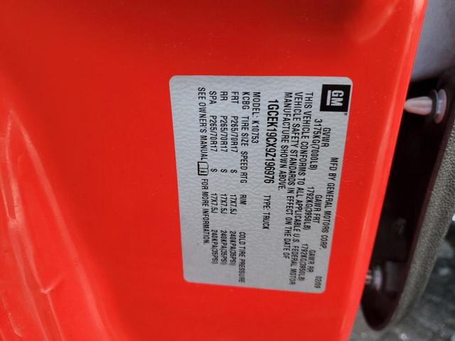 Chevrolet Silverado K1500 Image 12