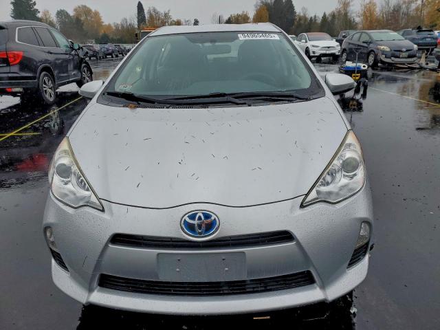Toyota Prius Image 3