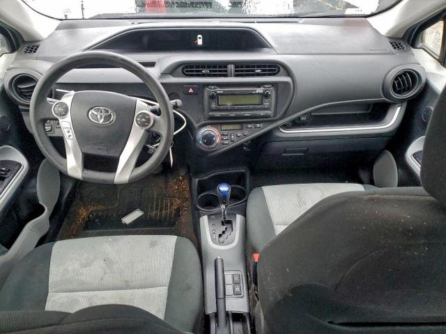 Toyota Prius Image 9