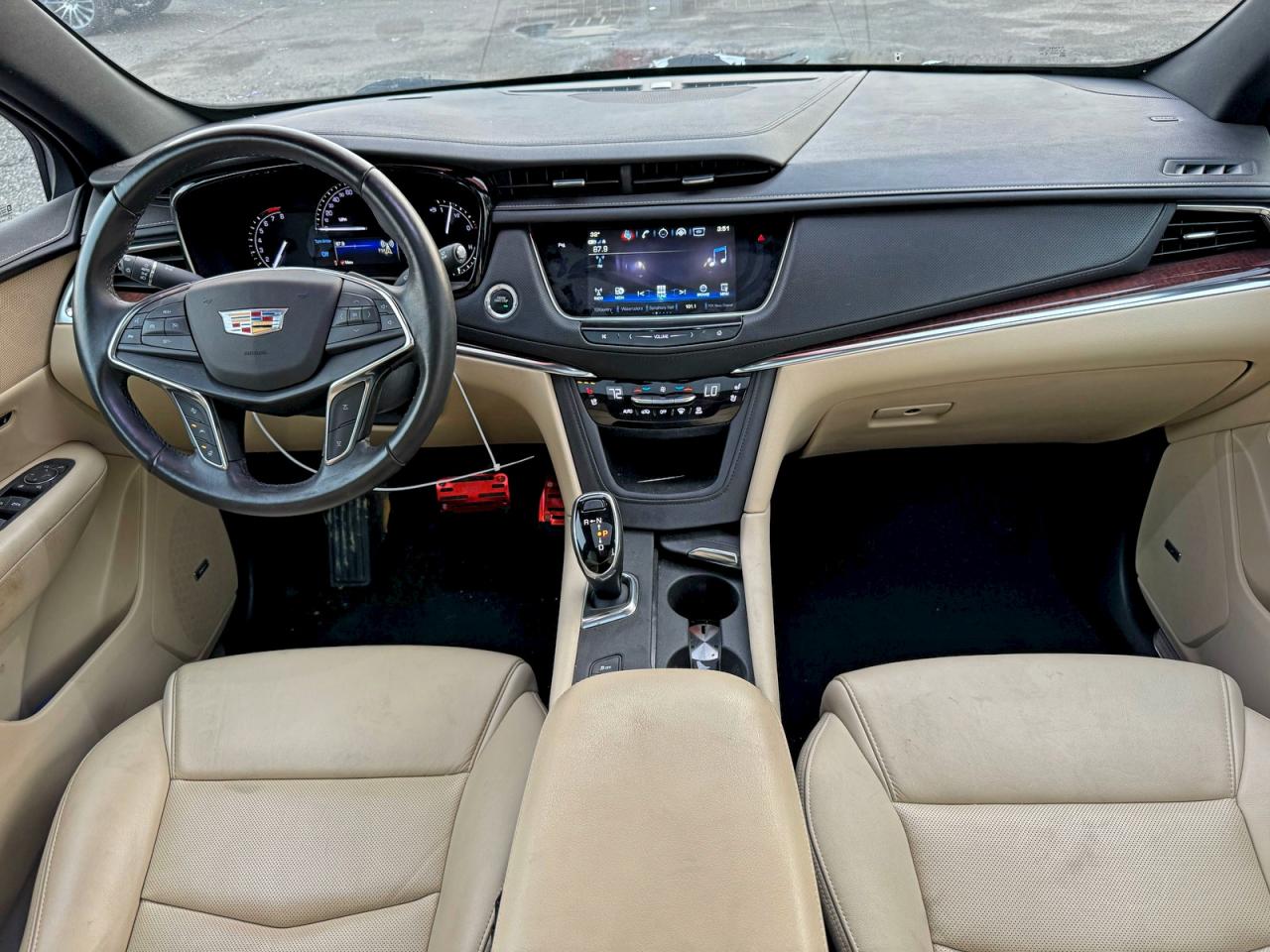 Cadillac XT5 Premium Luxury Image 11