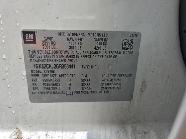 GMC Yukon Denali Image 5