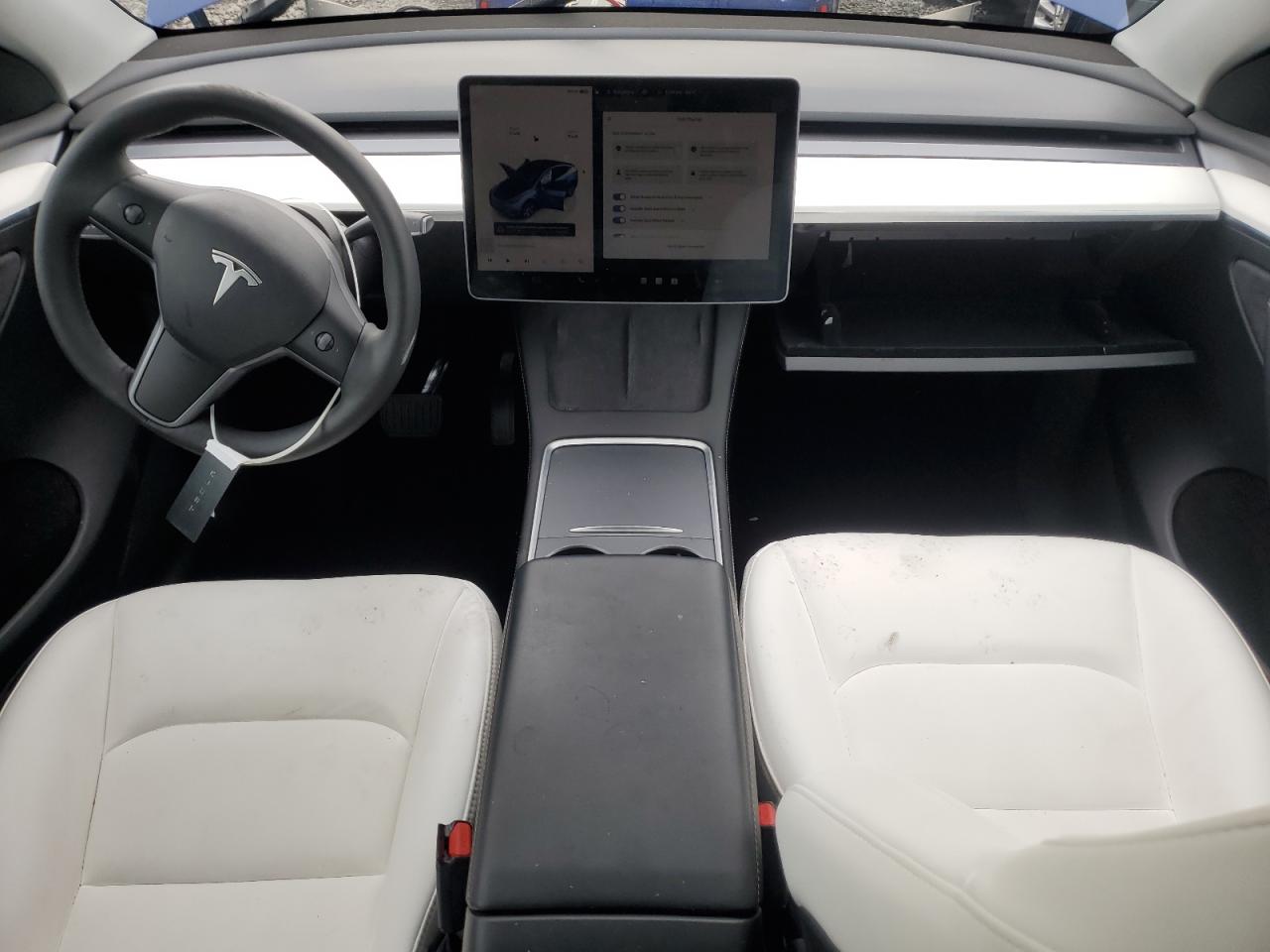 Tesla Model Y Image 4