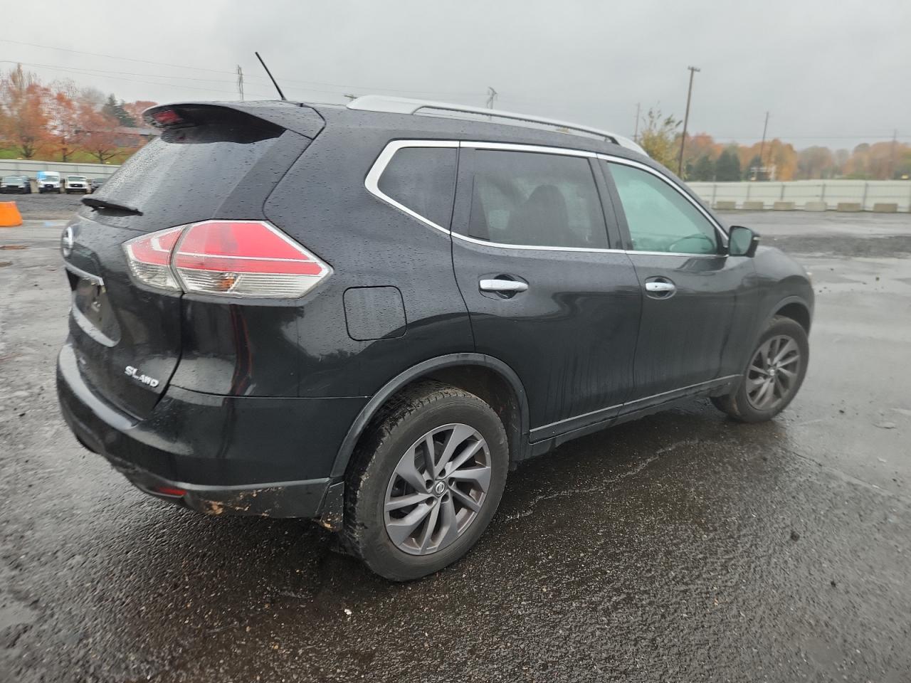 Nissan Rogue S Image 3