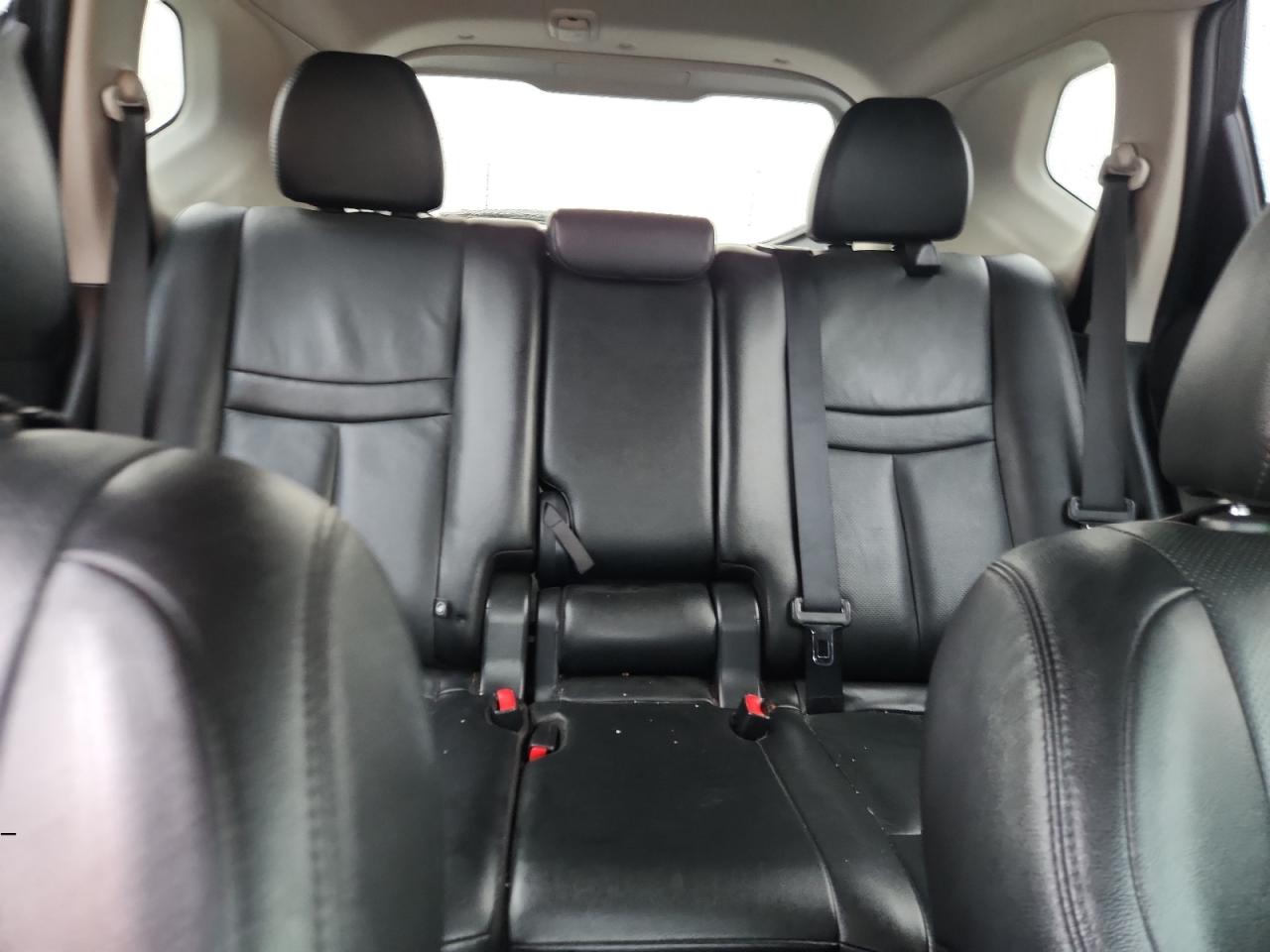 Nissan Rogue S Image 11