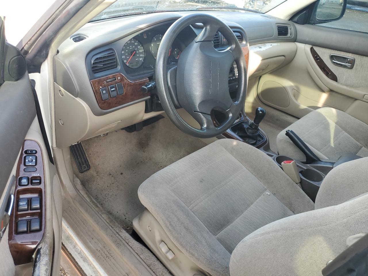 Subaru Legacy Outback Image 6