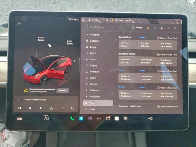 Tesla Model 3 Image 9