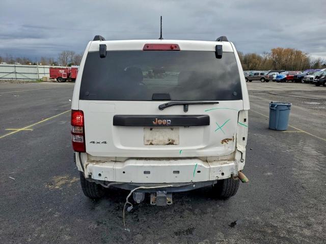 Jeep Liberty Sport Image 7