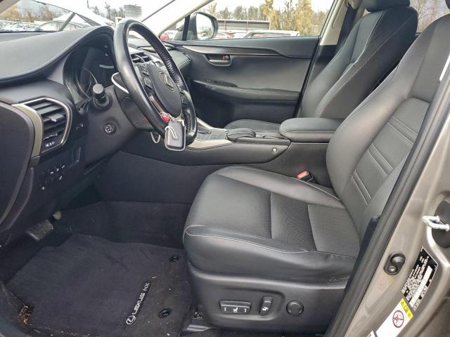 Lexus NX 300h Image 3