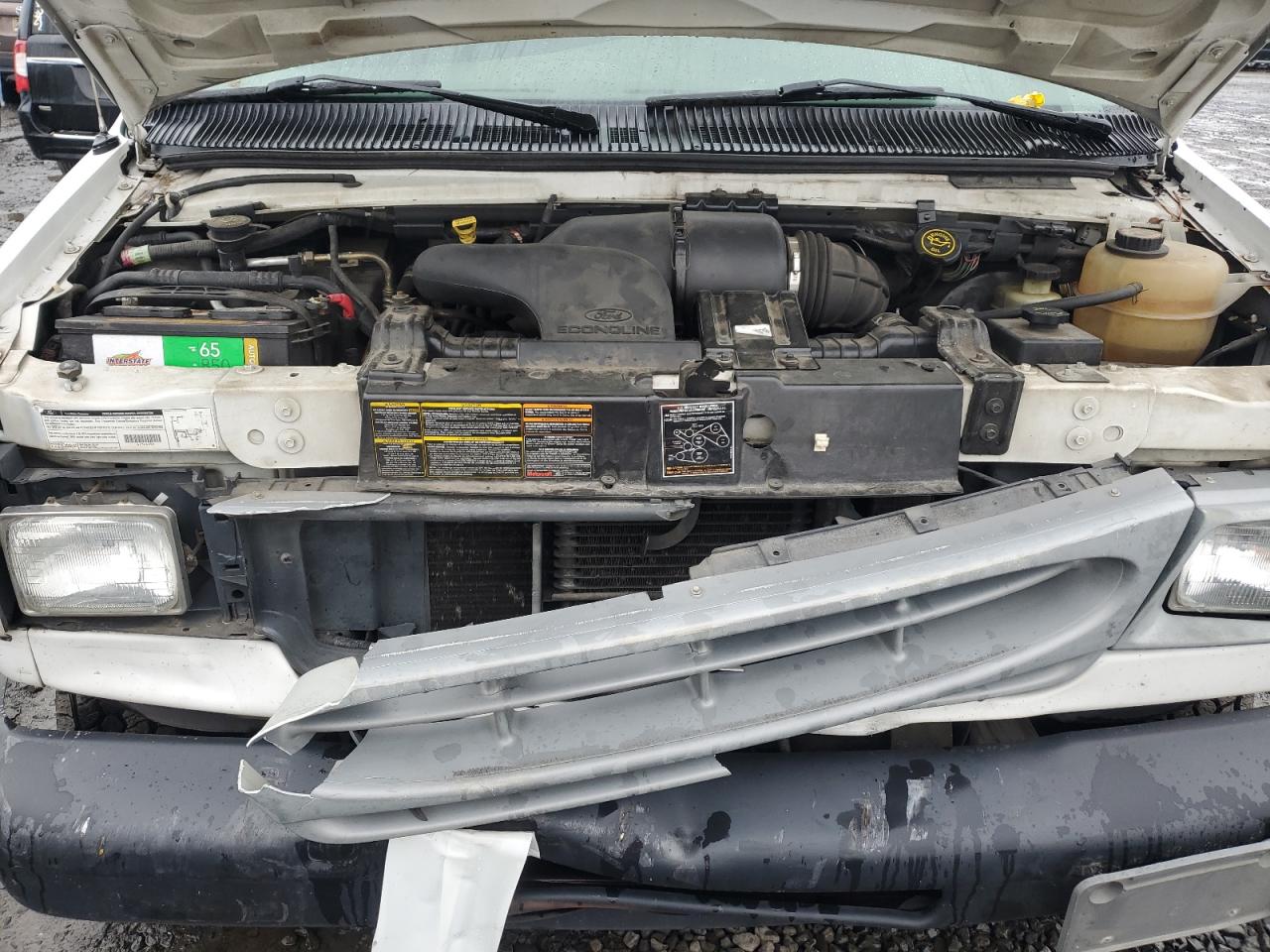 Ford E-150 E150 Van Image 12