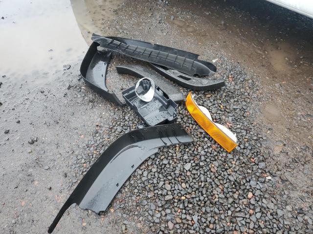 Chevrolet Express Image 13