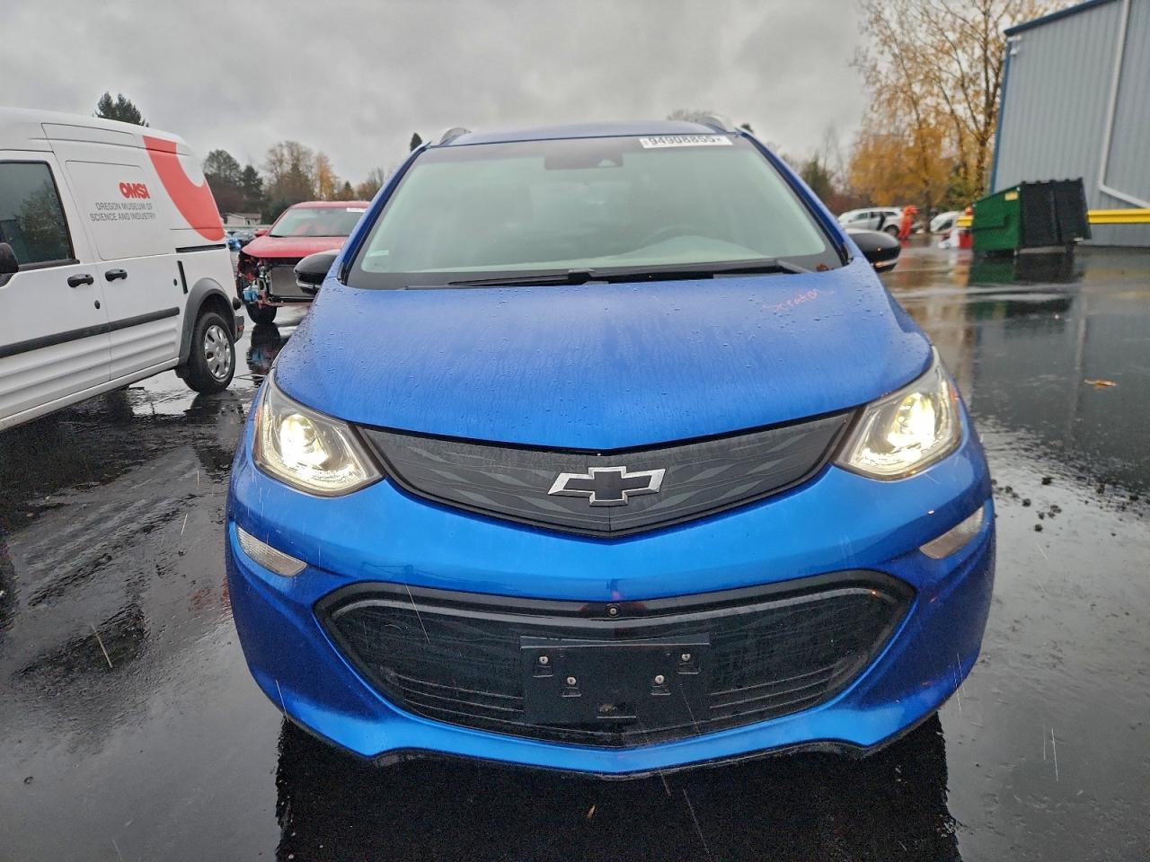 Chevrolet Bolt Premier Image 3