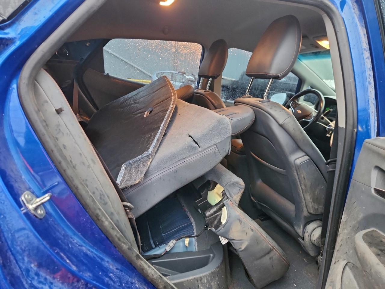 Chevrolet Bolt Premier Image 8