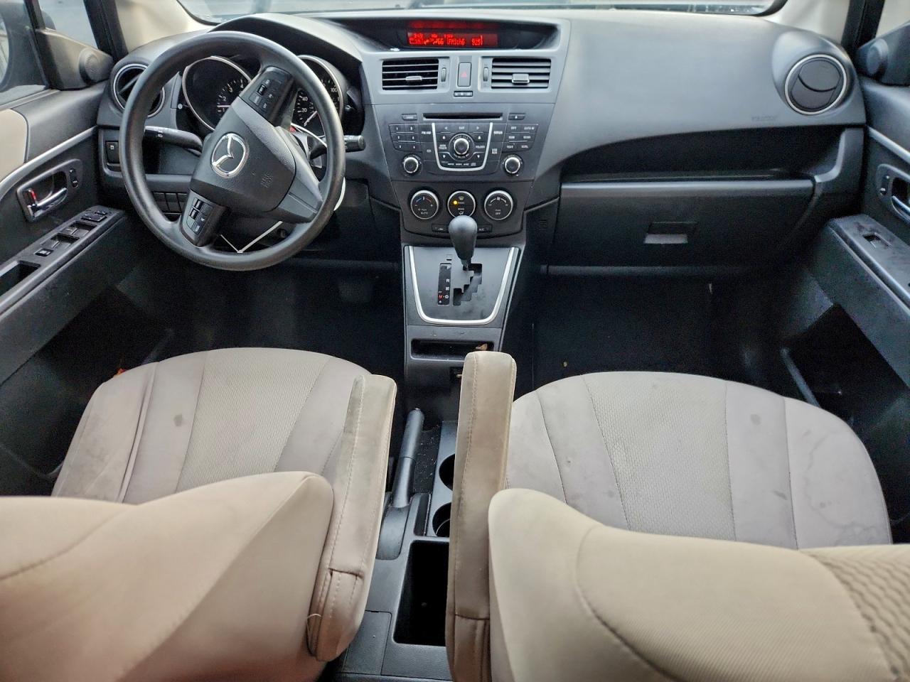 Mazda 5 Sport Image 8