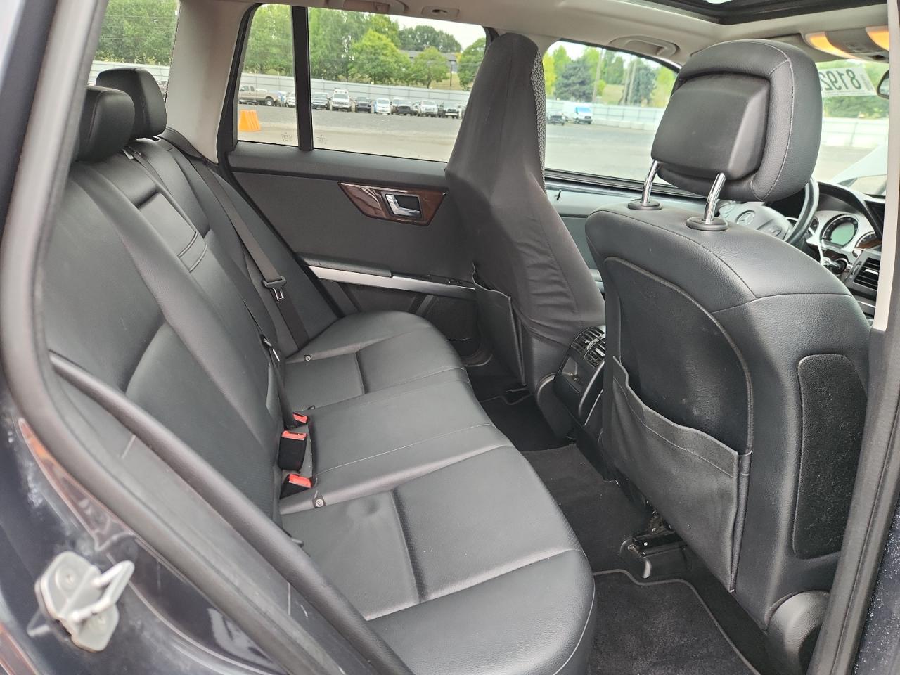 Mercedes-Benz GLK 350 Image 2