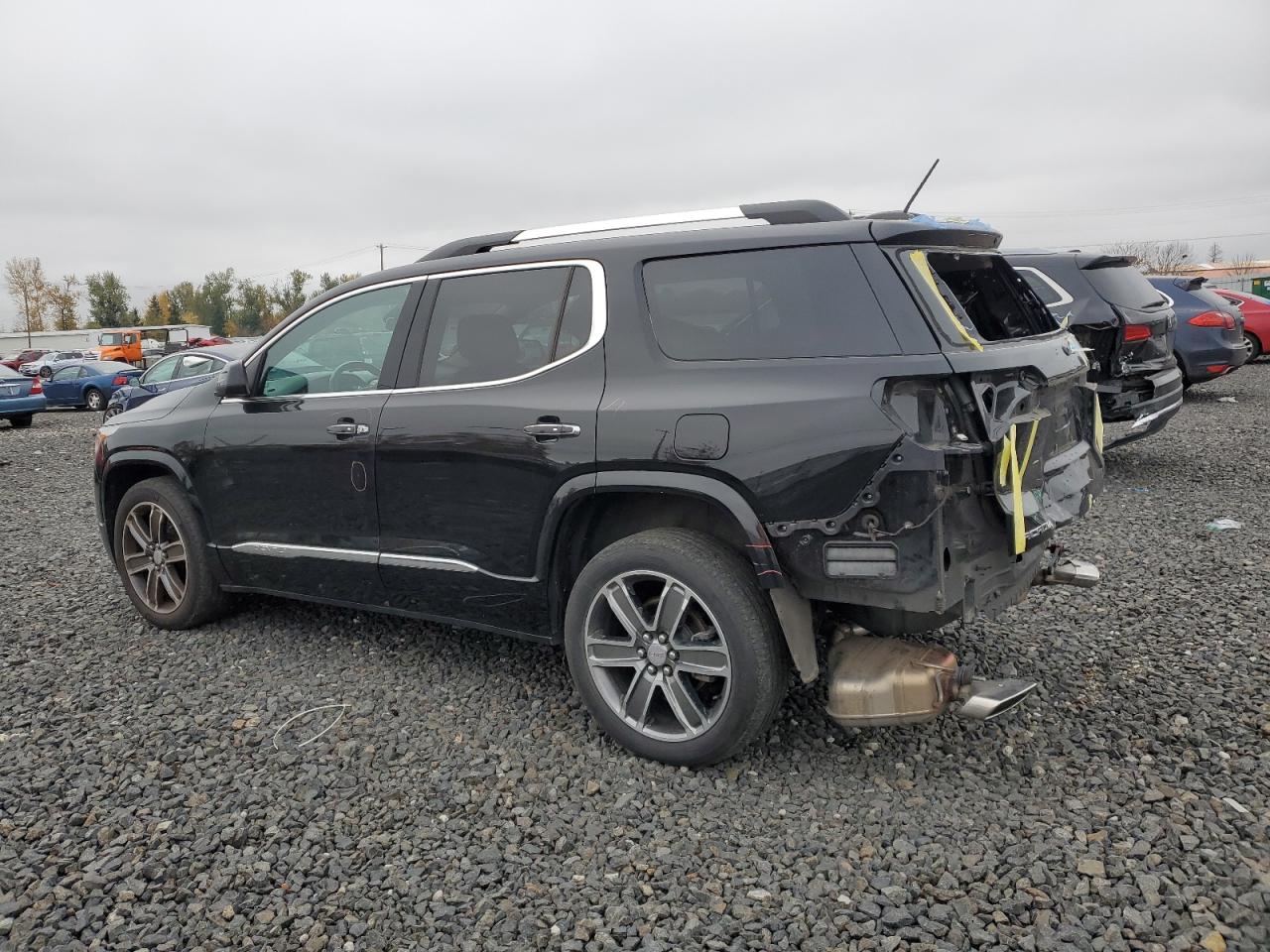 GMC Acadia Denali Image 4