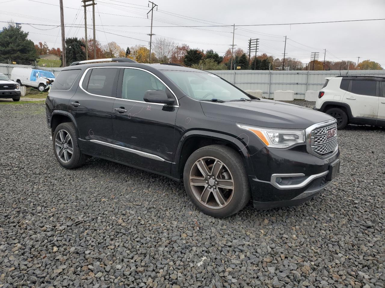 GMC Acadia Denali Image 5