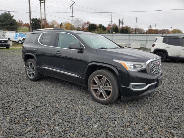 GMC Acadia Denali Image 5