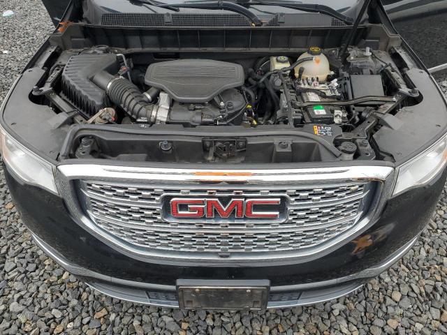 GMC Acadia Denali Image 8