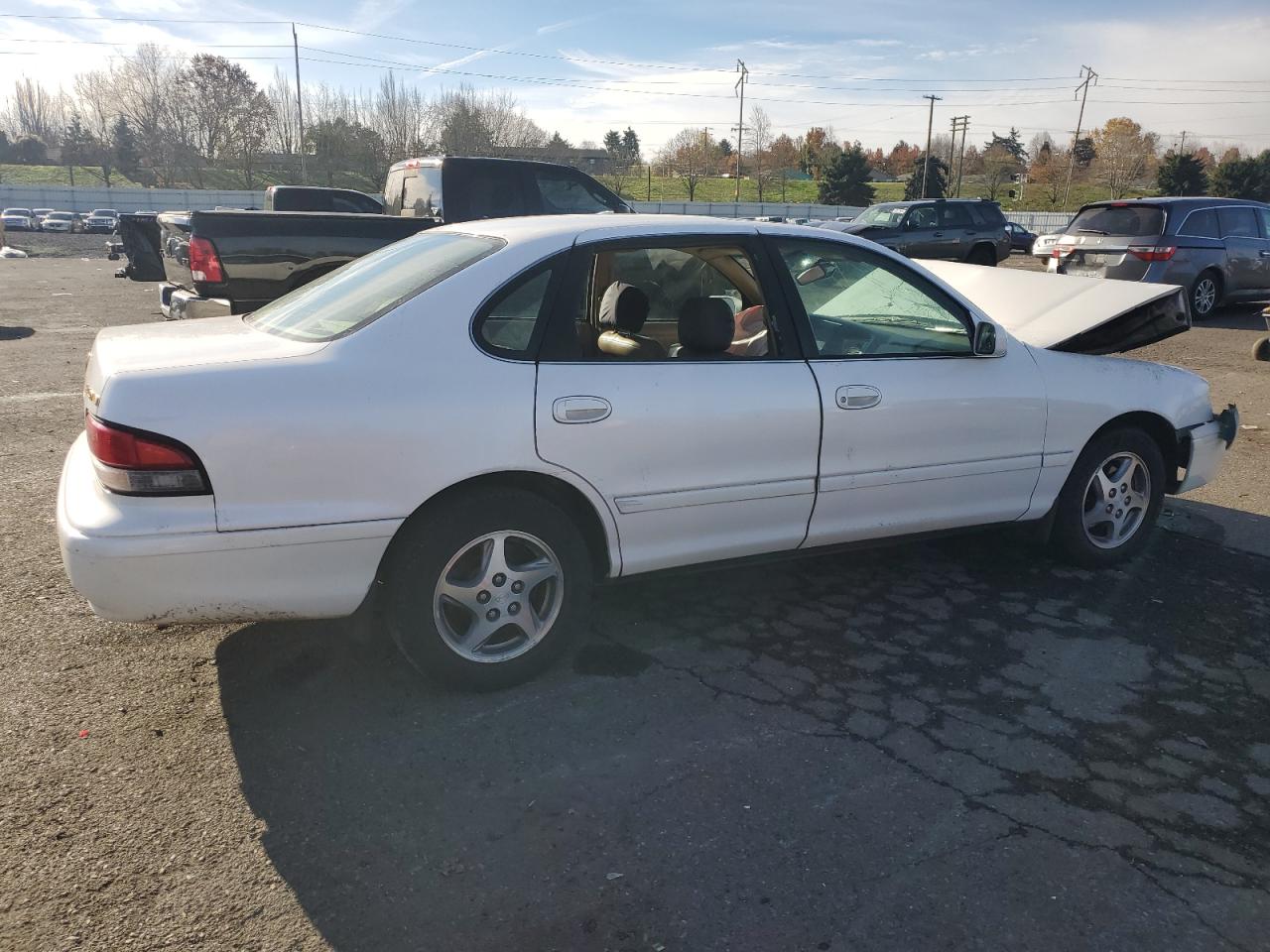 Toyota Avalon Xl Image 3