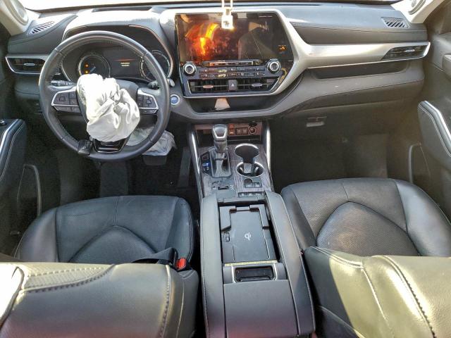 Toyota Highlander Hybrid Platinum Image 3