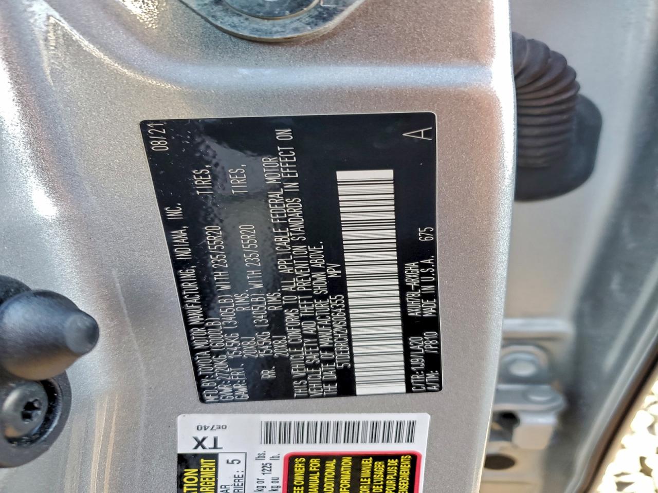 Toyota Highlander Hybrid Platinum Image 6