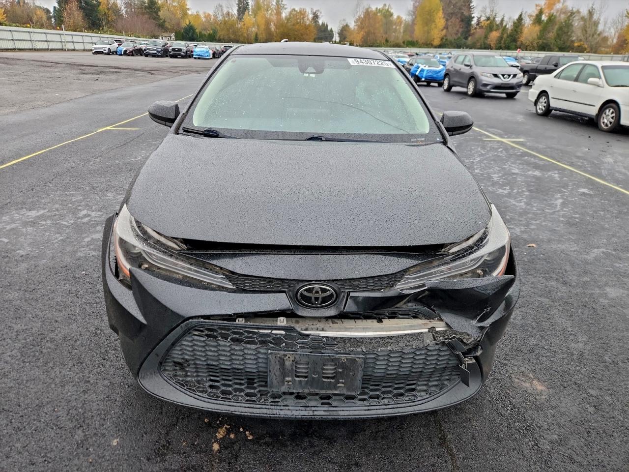 Toyota Corolla Le Image 10