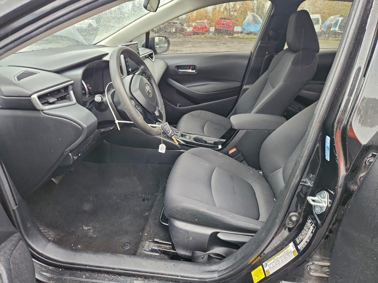 Toyota Corolla Le Image 4