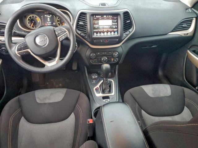 Jeep Grand Cherokee Latitude Image 10