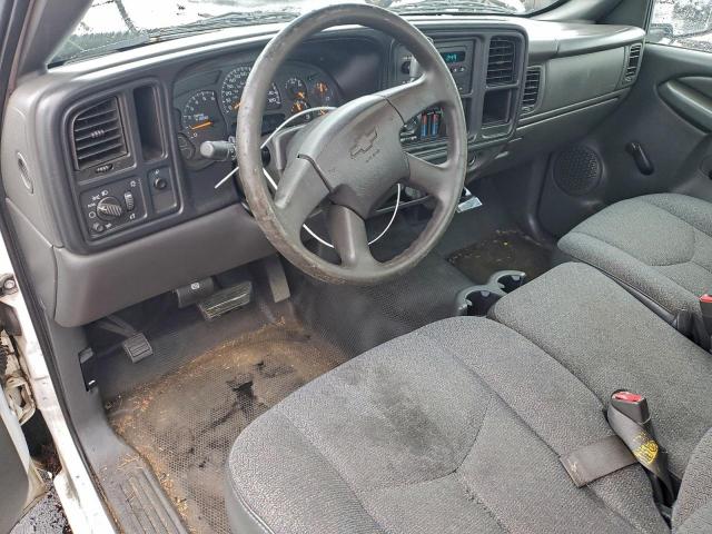 Chevrolet Silverado C1500 Classic Image 2