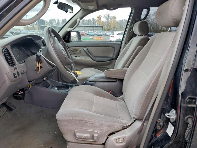 Toyota Sequoia Sr5 Image 2