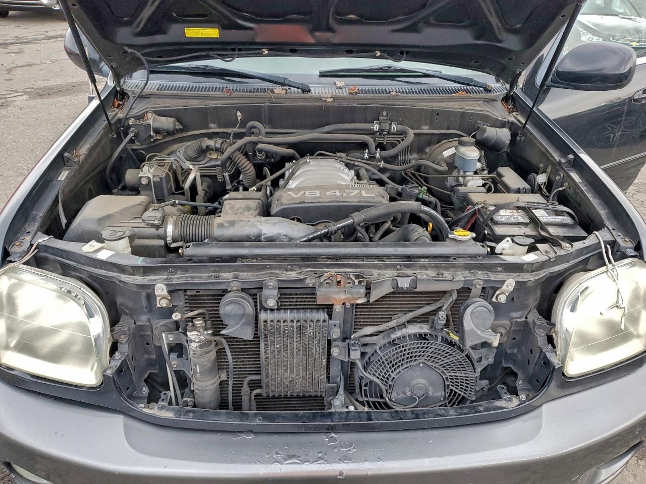 Toyota Sequoia Sr5 Image 5