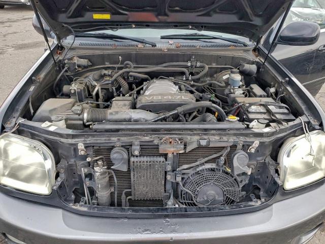 Toyota Sequoia Sr5 Image 5