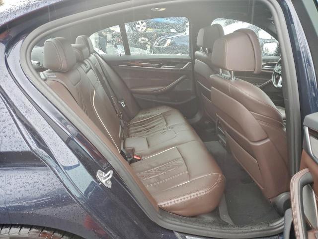 BMW 5 Series Image 11