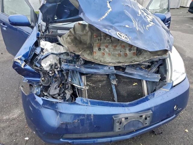 Toyota Prius Image 11