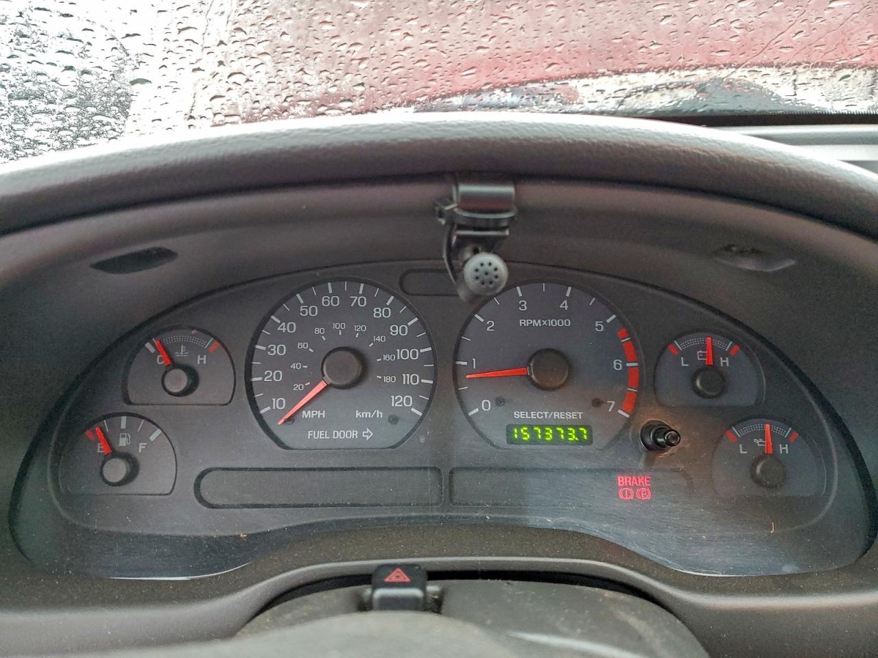 Ford Mustang Image 9