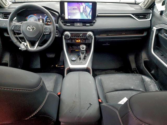 Toyota RAV4 Limited Image 5
